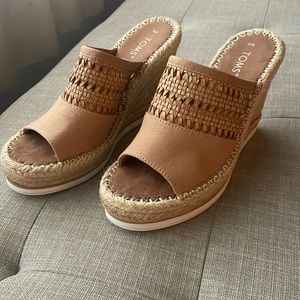 TOMS Espadrille Wedges